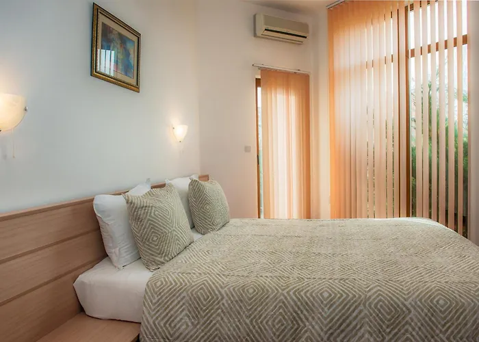 ヴィラ Montemar *